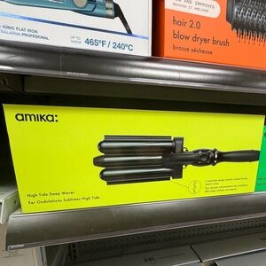Amika Deep Barrel Waver